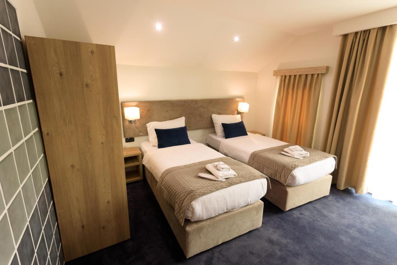 Hotel Elements Novi Pazar Buitenkant foto